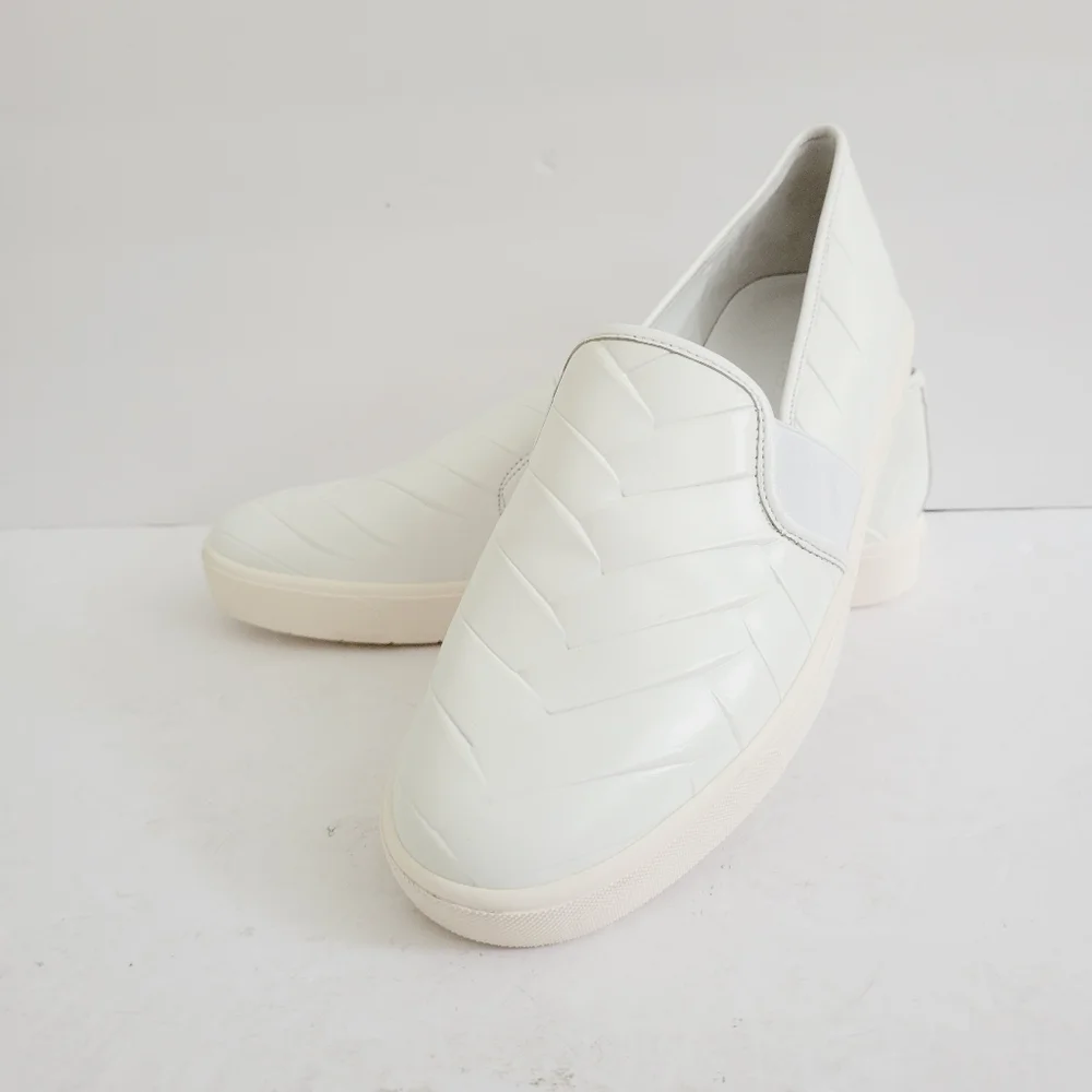 New VINCE LEATHER WOVEN LOOK SLIP ON SNEAKER LOAFER ,Size 9,5